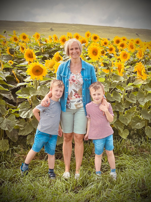 Maiden Castle Farm image from Dorset Sunflower Trail
