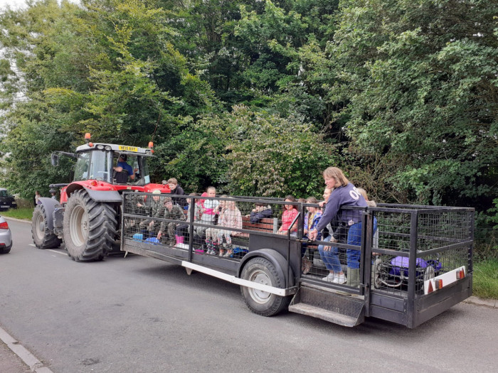 Maiden Castle Farm image from Educational visits